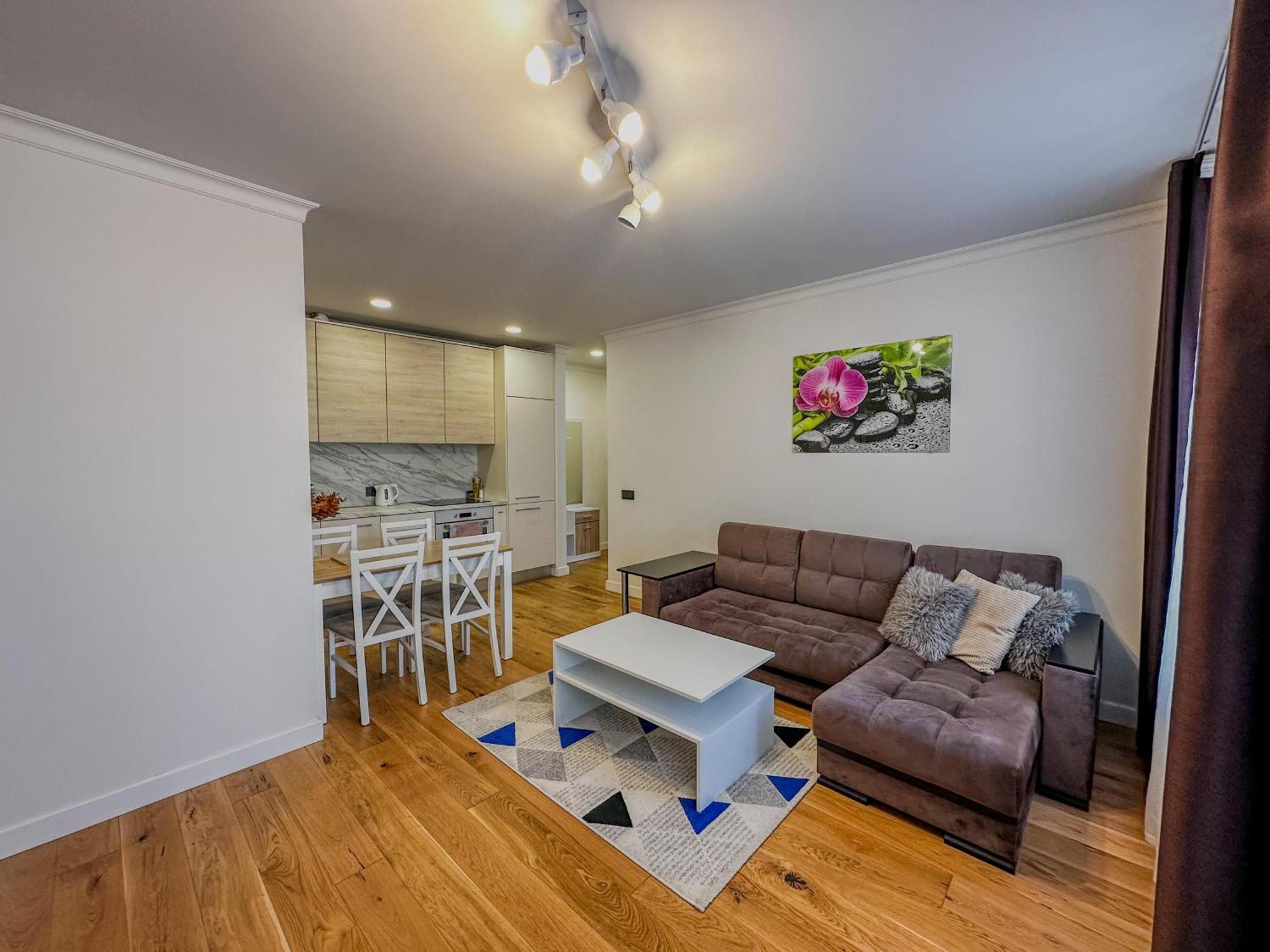 One Bedroom Promenade Apartment Riga Buitenkant foto