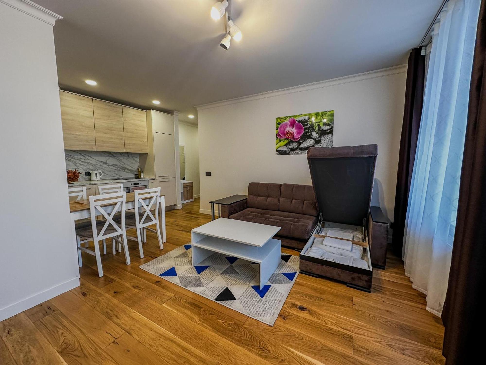 One Bedroom Promenade Apartment Riga Buitenkant foto